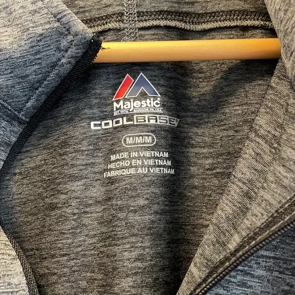 Light Breeze Raptors Top - Picture 2 of 4